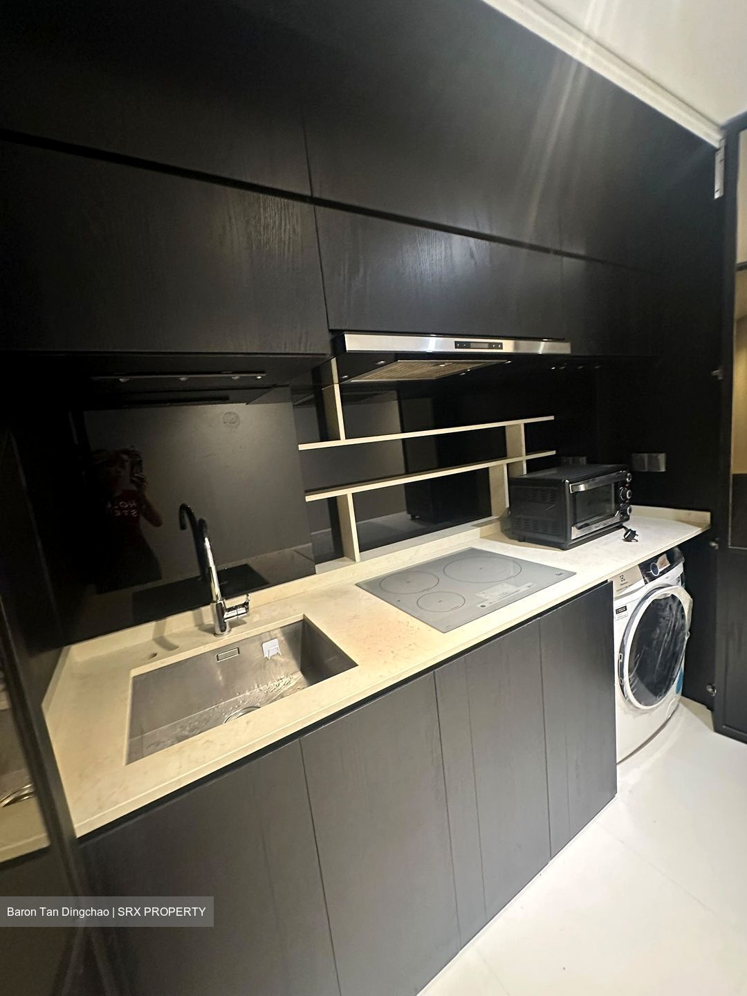 Vacanza @ East (D14), Condominium #562748071